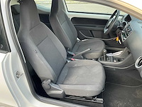 Volkswagen - 2015 - up! - 1.0 take up! bluem. - personenauto (7-zfl-33) - afbeelding 9 van  26