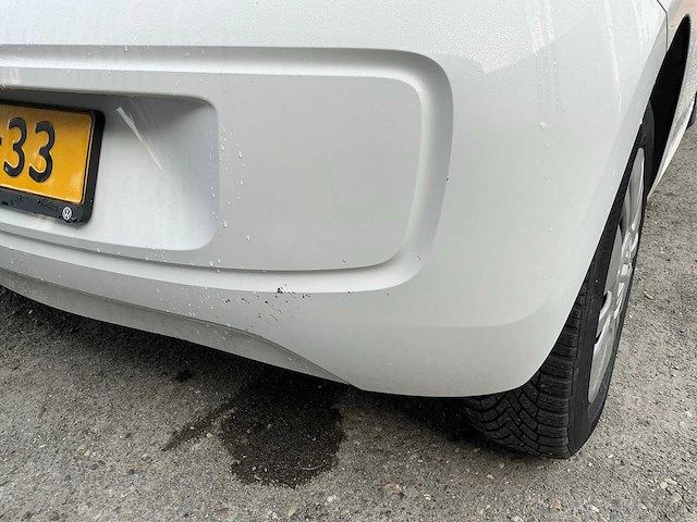 Volkswagen - 2015 - up! - 1.0 take up! bluem. - personenauto (7-zfl-33) - afbeelding 16 van  26