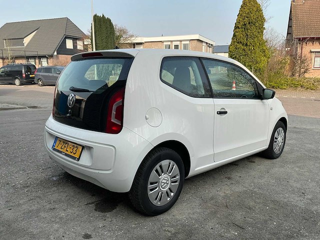 Volkswagen - 2015 - up! - 1.0 take up! bluem. - personenauto (7-zfl-33) - afbeelding 25 van  30