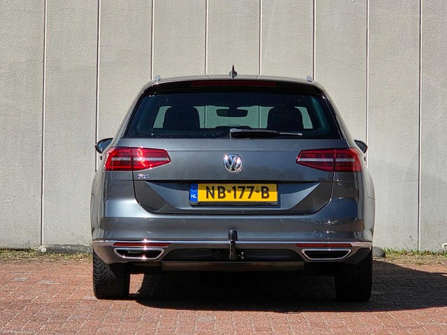 Volkswagen - 2016 - passat variant - 1.4 t. gte c.s. pl. - nb-177-b - afbeelding 34 van  46