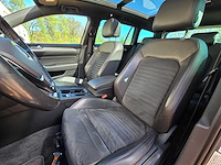 Volkswagen - 2016 - passat variant - 1.4 t. gte c.s. pl. - nb-177-b - afbeelding 35 van  46