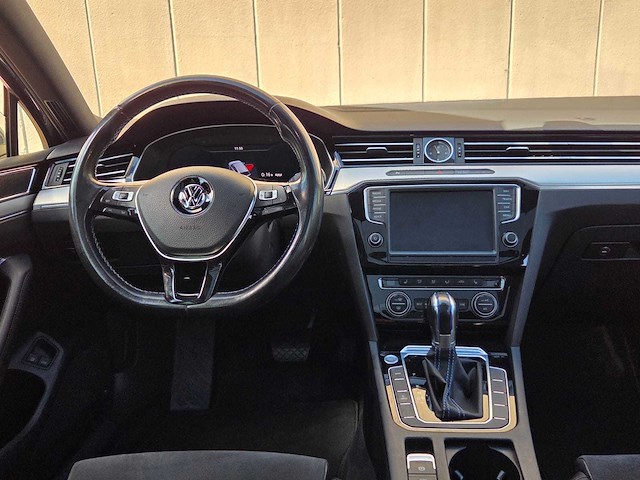 Volkswagen - 2016 - passat variant - 1.4 t. gte c.s. pl. - nb-177-b - afbeelding 36 van  46