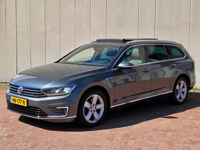 Volkswagen - 2016 - passat variant - 1.4 t. gte c.s. pl. - nb-177-b - afbeelding 27 van  46