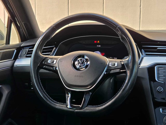 Volkswagen - 2016 - passat variant - 1.4 t. gte c.s. pl. - nb-177-b - afbeelding 7 van  46