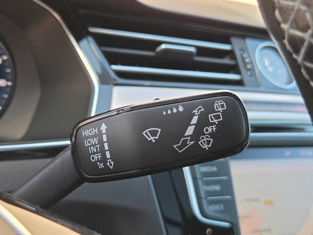 Volkswagen - 2016 - passat variant - 1.4 t. gte c.s. pl. - nb-177-b - afbeelding 9 van  46