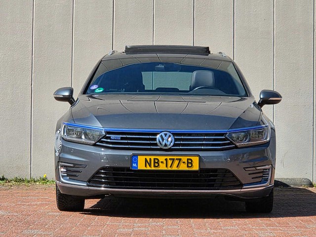 Volkswagen - 2016 - passat variant - 1.4 t. gte c.s. pl. - nb-177-b - afbeelding 44 van  46