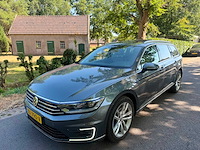 Volkswagen - 2016 - passat variant - 1.4 tsi gte highline - personenauto - kx-790-v - afbeelding 1 van  15
