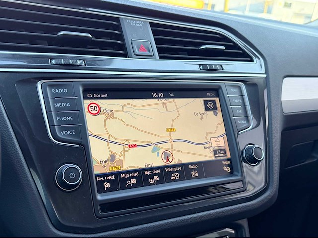 Volkswagen - 2016 - tiguan - 2.0 tsi 4 motion highline - personenauto - afbeelding 4 van  26