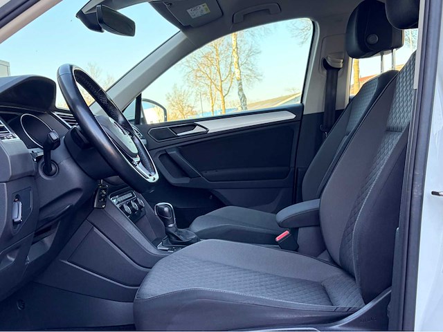 Volkswagen - 2016 - tiguan - 2.0 tsi 4 motion highline - personenauto - afbeelding 26 van  26