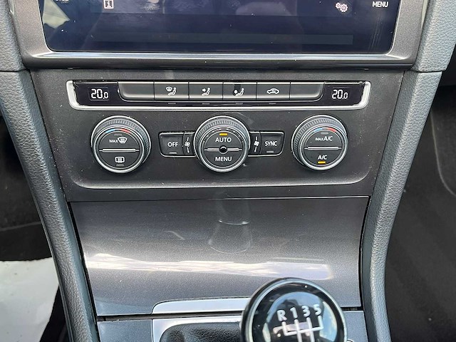 Volkswagen - 2017 - golf - 1.0 tsi virtual cockpit - personenauto - afbeelding 6 van  23