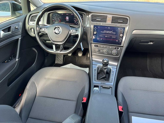 Volkswagen - 2017 - golf - 1.0 tsi virtual cockpit - personenauto - afbeelding 10 van  23