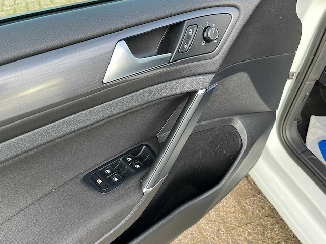 Volkswagen - 2017 - golf - 1.0 tsi virtual cockpit - personenauto - afbeelding 21 van  23