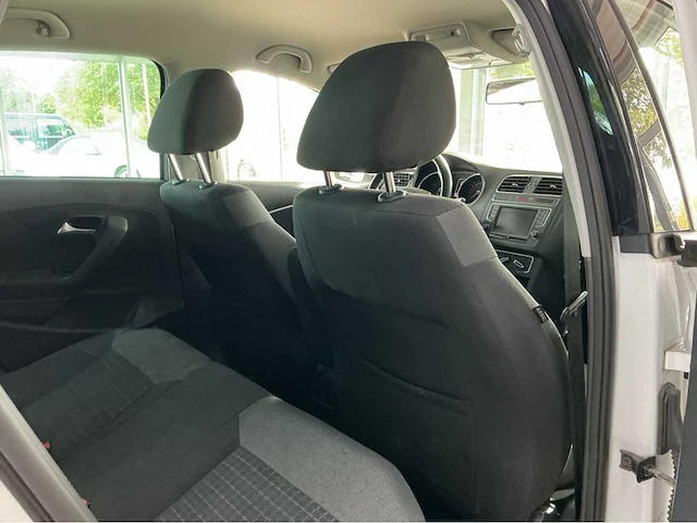 Volkswagen - 2017 - polo - 1.2 tsi comfortline - personenauto - afbeelding 20 van  40