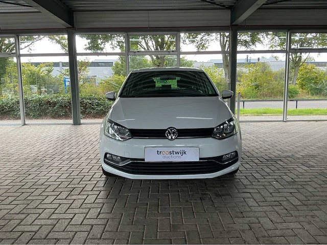 Volkswagen - 2017 - polo - 1.2 tsi comfortline - personenauto - afbeelding 12 van  40