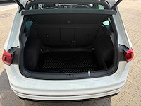 Volkswagen - 2017 - tiguan - 1.4 tsi cl bns r - personenauto - afbeelding 17 van  25