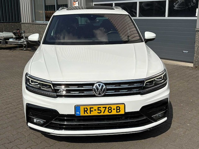 Volkswagen - 2017 - tiguan - 1.4 tsi cl bns r - personenauto - afbeelding 10 van  25