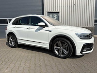 Volkswagen - 2017 - tiguan - 1.4 tsi cl bns r - personenauto - afbeelding 22 van  25