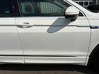 Volkswagen - 2017 - tiguan - 1.4 tsi cl bns r - personenauto - afbeelding 25 van  25