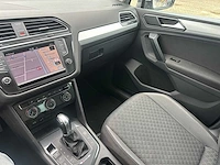 Volkswagen - 2017 - tiguan - 2.0 tsi 4m. highline - automaat - personenauto - afbeelding 12 van  26