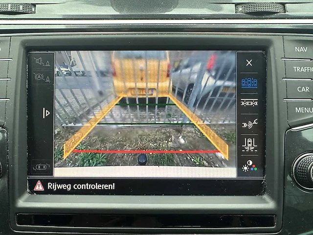 Volkswagen - 2017 - tiguan - 2.0 tsi 4m. highline - automaat - personenauto - afbeelding 15 van  26