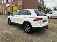 Volkswagen - 2017 - tiguan - 2.0 tsi 4m. highline - automaat - personenauto - afbeelding 2 van  26