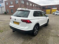 Volkswagen - 2017 - tiguan - 2.0 tsi 4m. highline - automaat - personenauto - afbeelding 24 van  26
