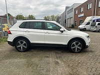 Volkswagen - 2017 - tiguan - 2.0 tsi 4m. highline - automaat - personenauto - afbeelding 4 van  26