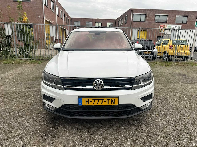 Volkswagen - 2017 - tiguan - 2.0 tsi 4m. highline - automaat - personenauto - afbeelding 26 van  26