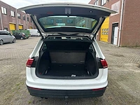 Volkswagen - 2017 - tiguan - 2.0 tsi 4m. highline - automaat - personenauto - afbeelding 5 van  26