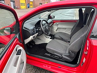 Volkswagen - 2017 - up! - 1.0 bmt take up! - personenauto - afbeelding 8 van  8