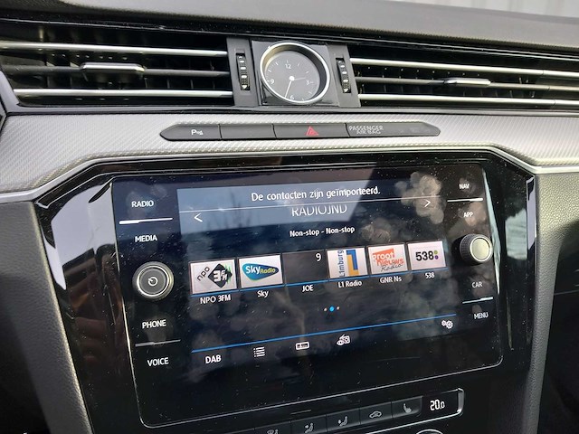 Volkswagen - 2018 - arteon - 2.0 tsi r-line - personenauto - afbeelding 2 van  21