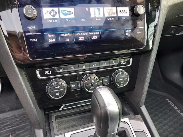 Volkswagen - 2018 - arteon - 2.0 tsi r-line - personenauto - afbeelding 4 van  21