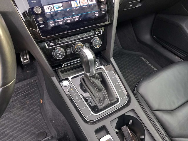 Volkswagen - 2018 - arteon - 2.0 tsi r-line - personenauto - afbeelding 5 van  21