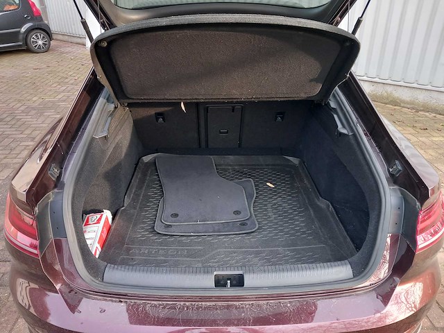 Volkswagen - 2018 - arteon - 2.0 tsi r-line - personenauto - afbeelding 8 van  21