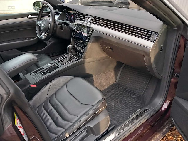 Volkswagen - 2018 - arteon - 2.0 tsi r-line - personenauto - afbeelding 9 van  21