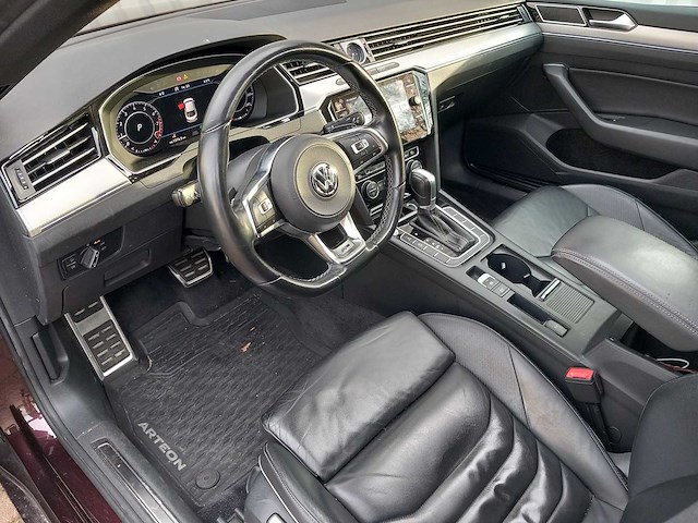 Volkswagen - 2018 - arteon - 2.0 tsi r-line - personenauto - afbeelding 15 van  21