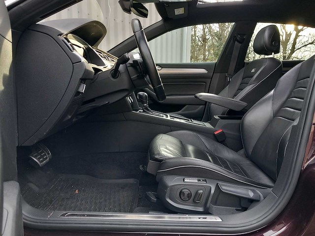 Volkswagen - 2018 - arteon - 2.0 tsi r-line - personenauto - afbeelding 16 van  21