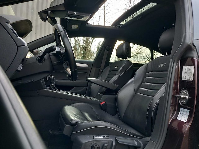 Volkswagen - 2018 - arteon - 2.0 tsi r-line - personenauto - afbeelding 17 van  21