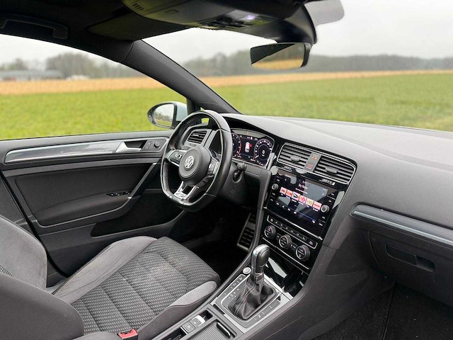 Volkswagen - 2018 - golf - 1.5 tsi hl bns r - zh-193-b - afbeelding 1 van  6