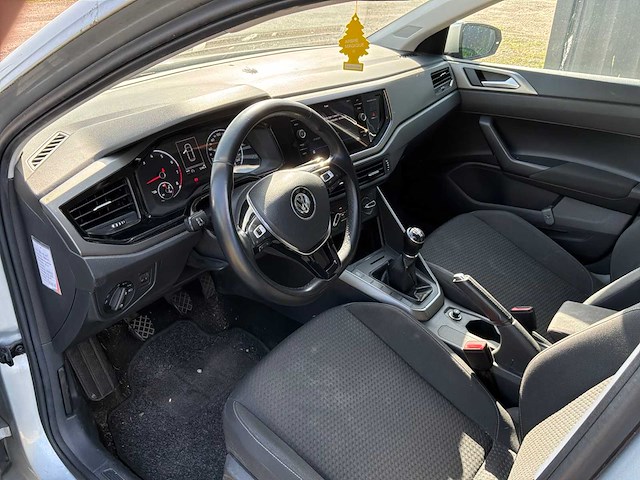 Volkswagen - 2018 - polo - 1.0 tsi comf.l. bus. - personenauto - afbeelding 3 van  16