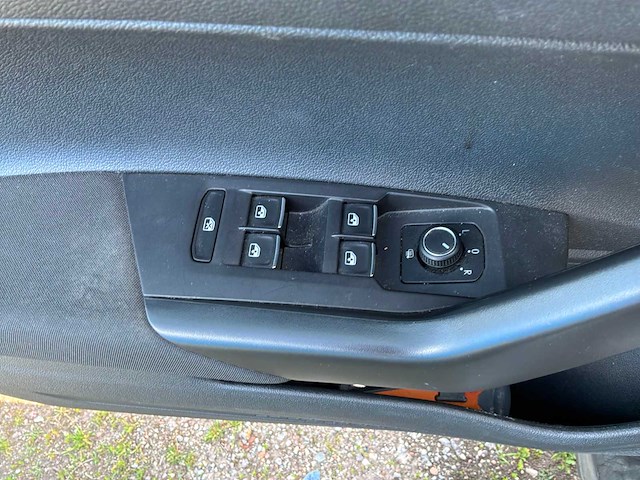 Volkswagen - 2018 - polo - 1.0 tsi comf.l. bus. - personenauto - afbeelding 4 van  16