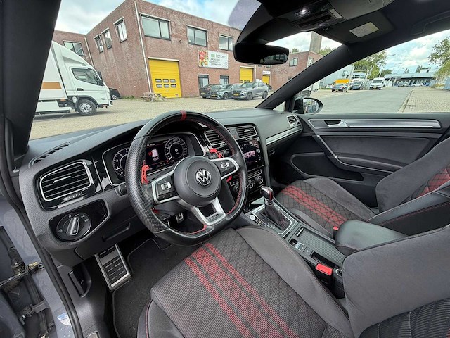 Volkswagen - 2019 - golf - 2.0 tsi gti tcr - automaat - personenauto - afbeelding 2 van  21