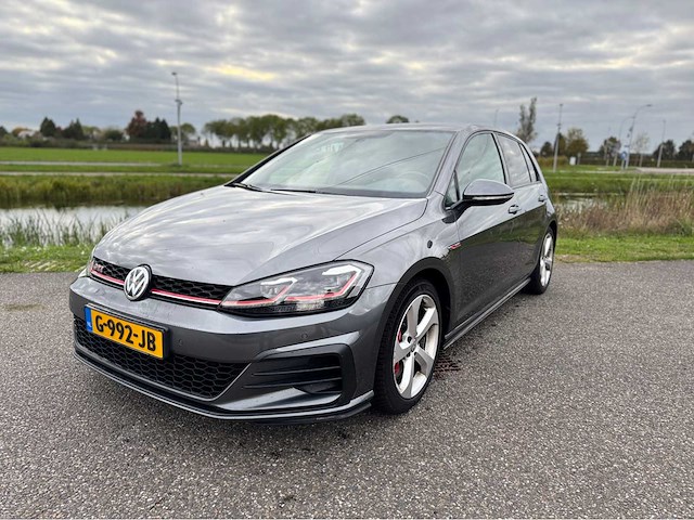 Volkswagen - 2019 - golf gti 2.0 performance - personenauto - afbeelding 1 van  29