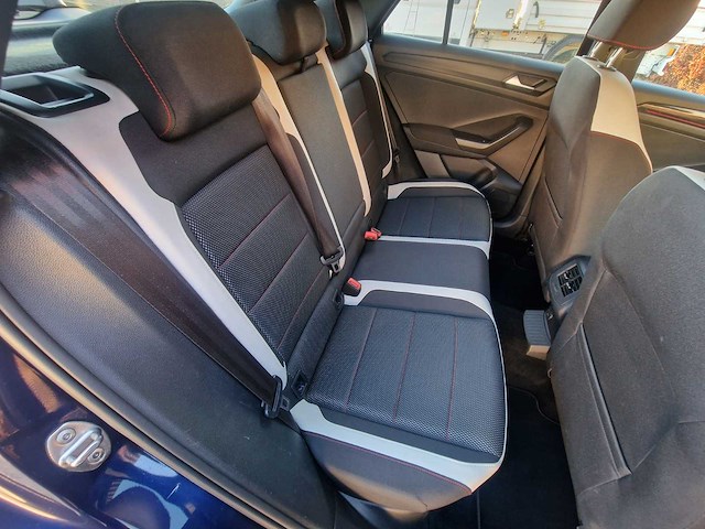 Volkswagen - 2019 - t-roc - 1.5 tsi sport - r-147-dt - personenauto - afbeelding 10 van  23