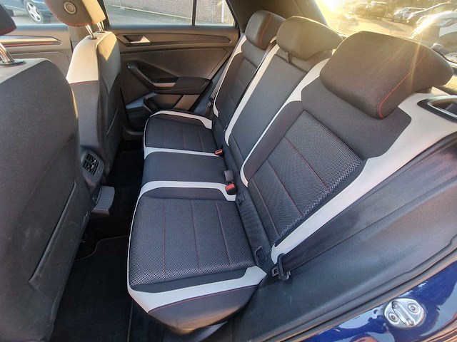 Volkswagen - 2019 - t-roc - 1.5 tsi sport - r-147-dt - personenauto - afbeelding 11 van  23