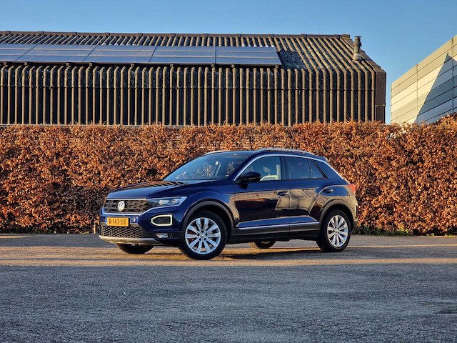 Volkswagen - 2019 - t-roc - 1.5 tsi sport - r-147-dt - personenauto - afbeelding 1 van  23