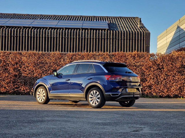Volkswagen - 2019 - t-roc - 1.5 tsi sport - r-147-dt - personenauto - afbeelding 18 van  23