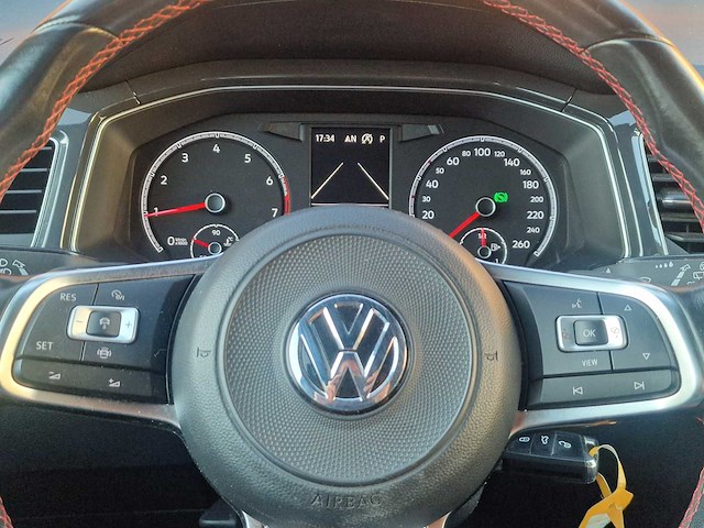 Volkswagen - 2019 - t-roc - 1.5 tsi sport - r-147-dt - personenauto - afbeelding 20 van  23