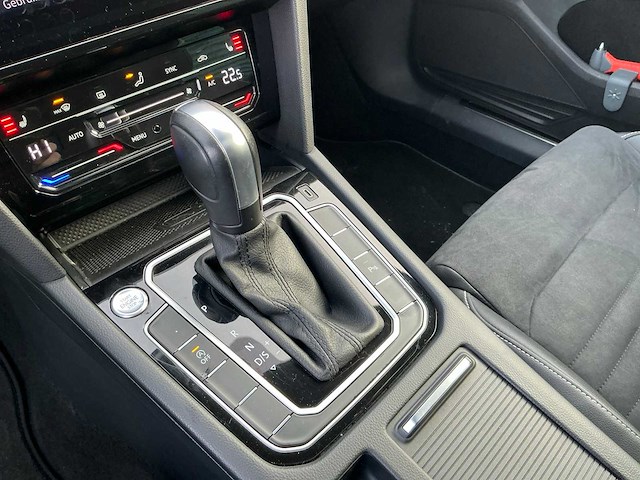 Volkswagen - 2020 - passat variant - 1.5 tsi r-line bns+ - personenauto (j-758-vj) - afbeelding 8 van  29