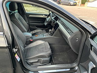 Volkswagen - 2020 - passat variant - 1.5 tsi r-line bns+ - personenauto (j-758-vj) - afbeelding 11 van  29